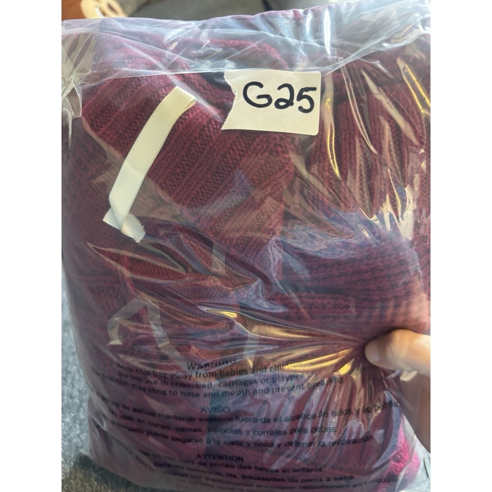 Leo & Nicole Cardigan Sweater Maroon Size Large G25 - Picture 5 of 5